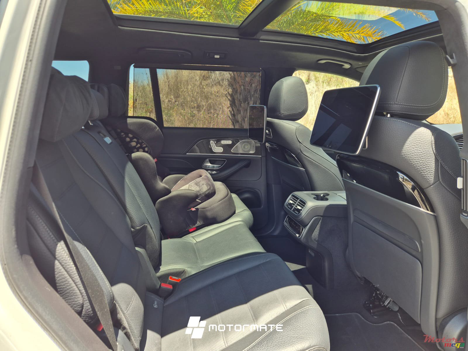 2023' Mercedes-Benz GLS 450 4MATIC photo #4