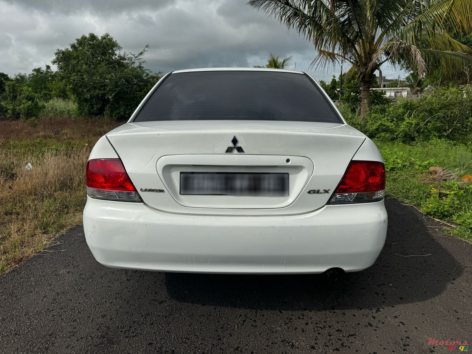 2005' Mitsubishi Lancer photo #4