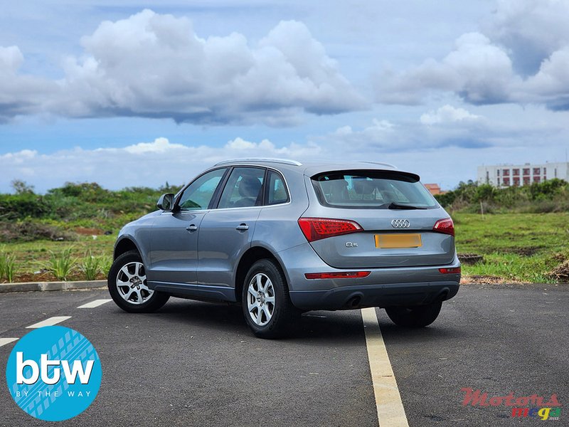 2011' Audi Q5 photo #3