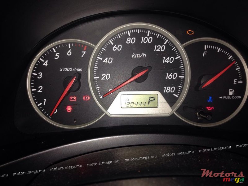 2004' Toyota Wish photo #5