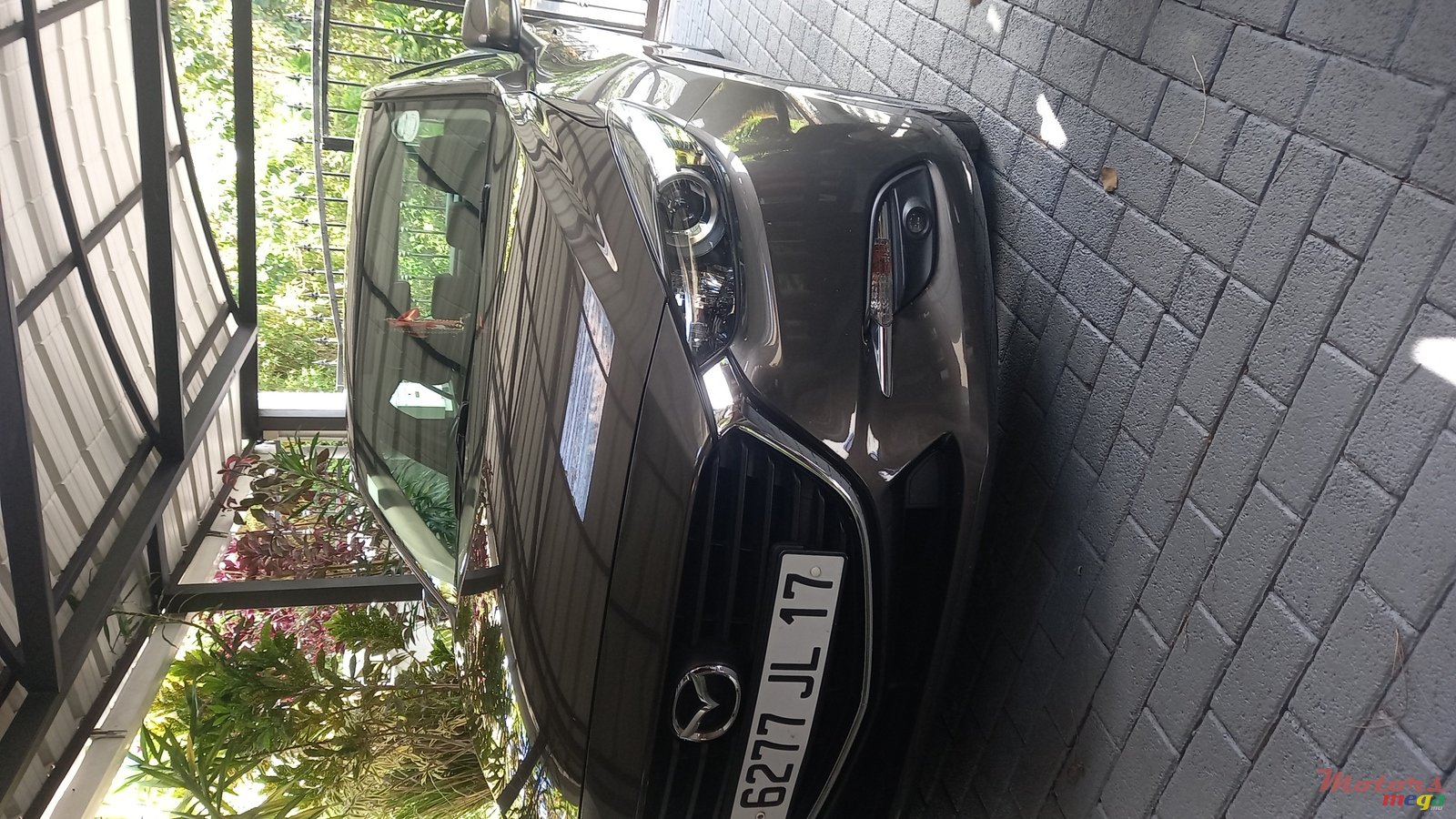 2017' Mazda 3 photo #1