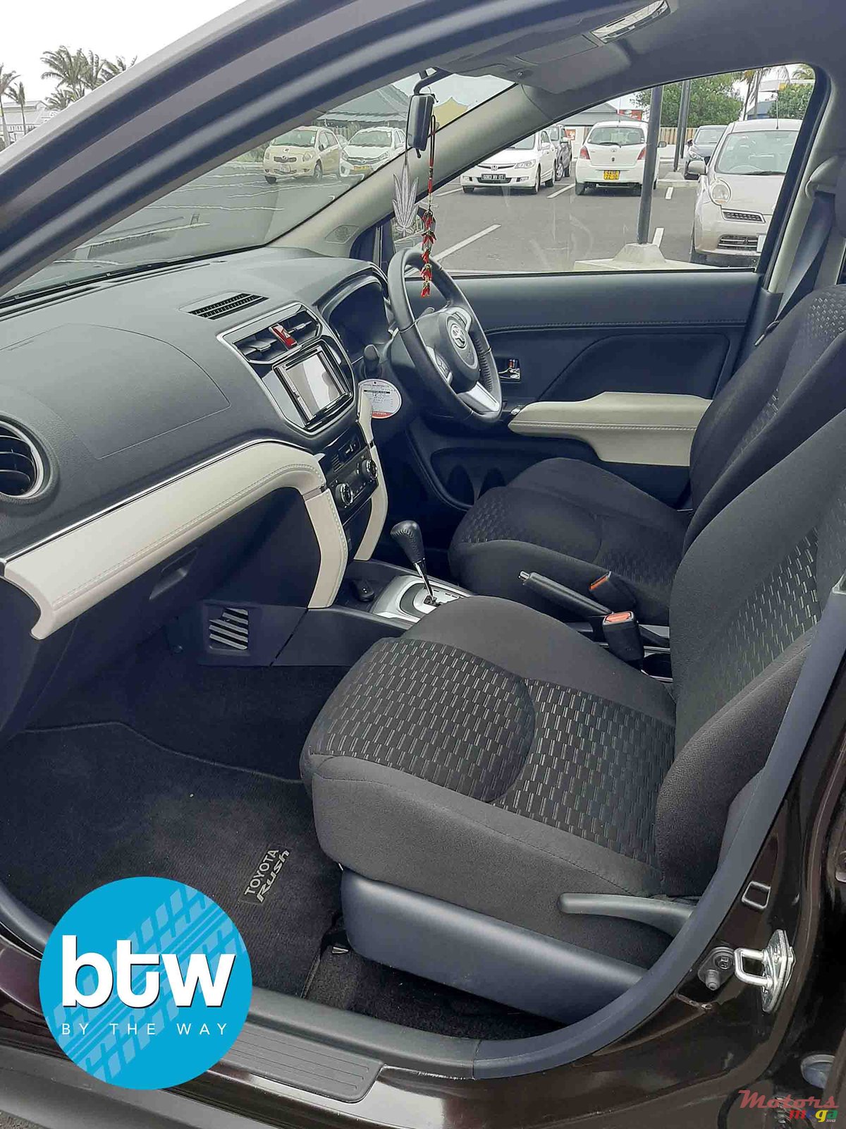 2018' Toyota photo #5