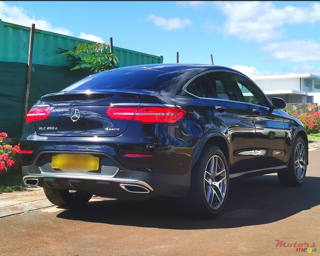 2017' Mercedes-Benz GLC 250 photo #1