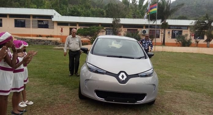 Rodrigues : Un véhicule électrique à l’énergie solaire pour Rivière-Cocos