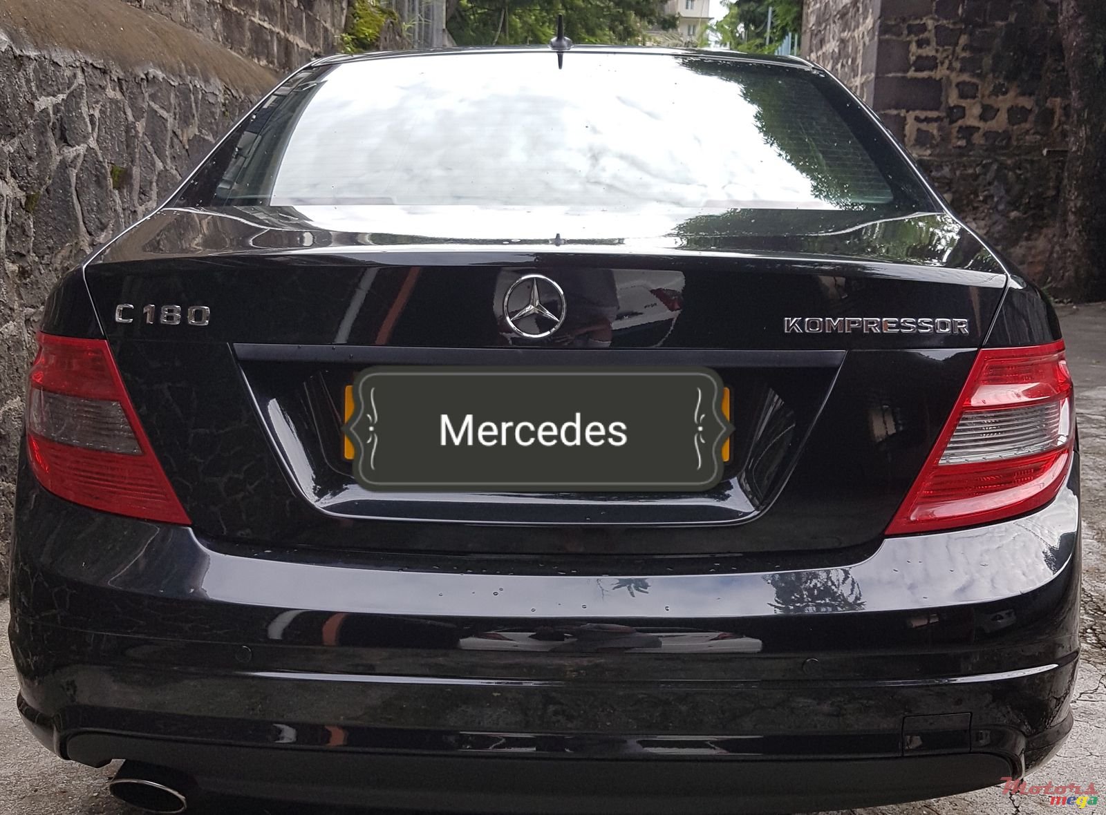 2009' Mercedes-Benz C-Class photo #3