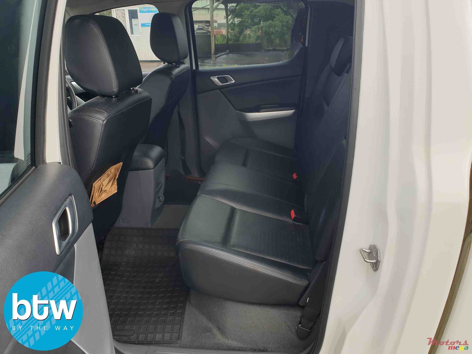 2015' Mazda BT50 photo #7