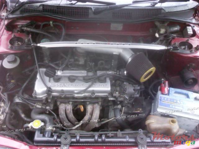 1995' Nissan Primera photo #6