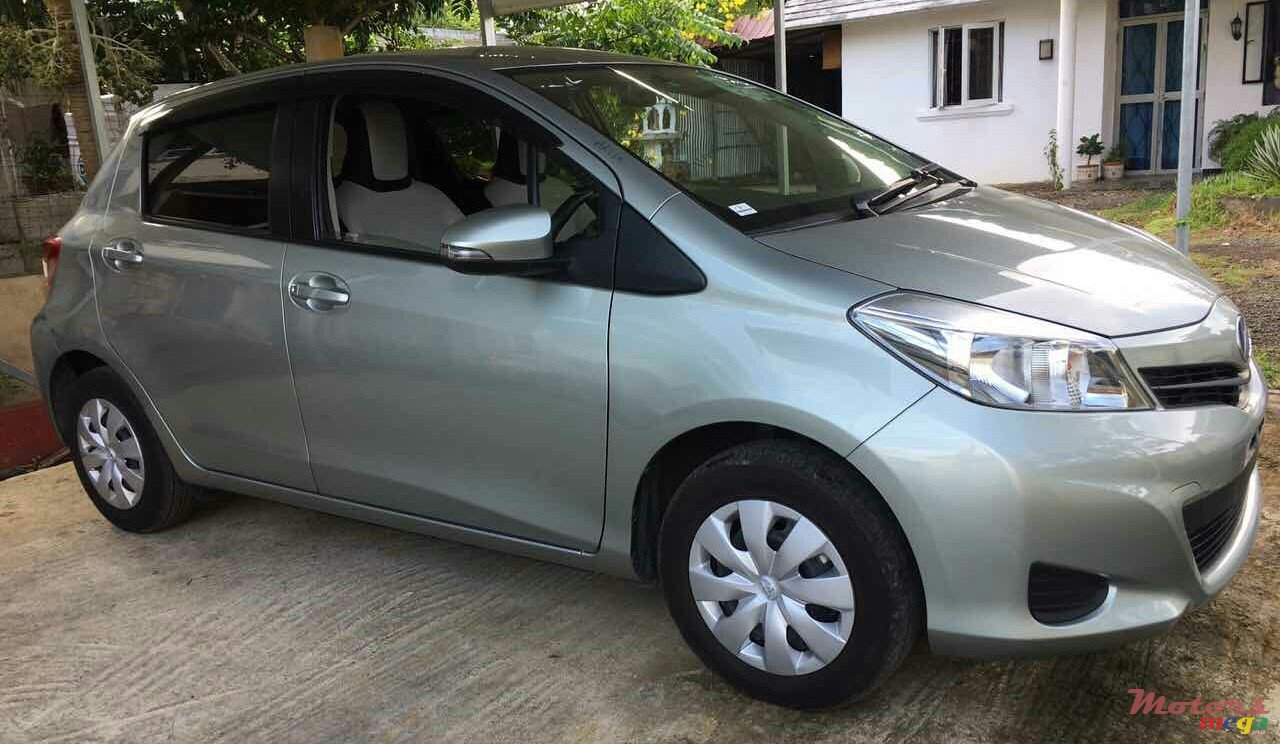 2014' Toyota Vitz photo #5