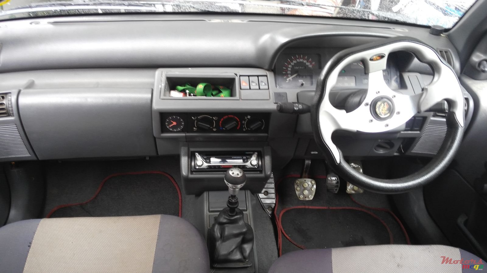 1994' Renault Clio photo #4