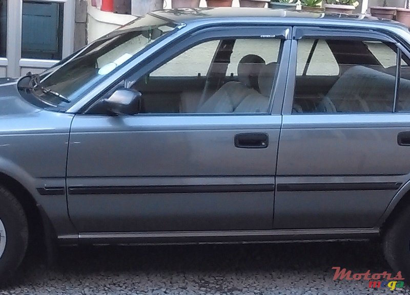 1991' Toyota Corolla EE90 photo #3