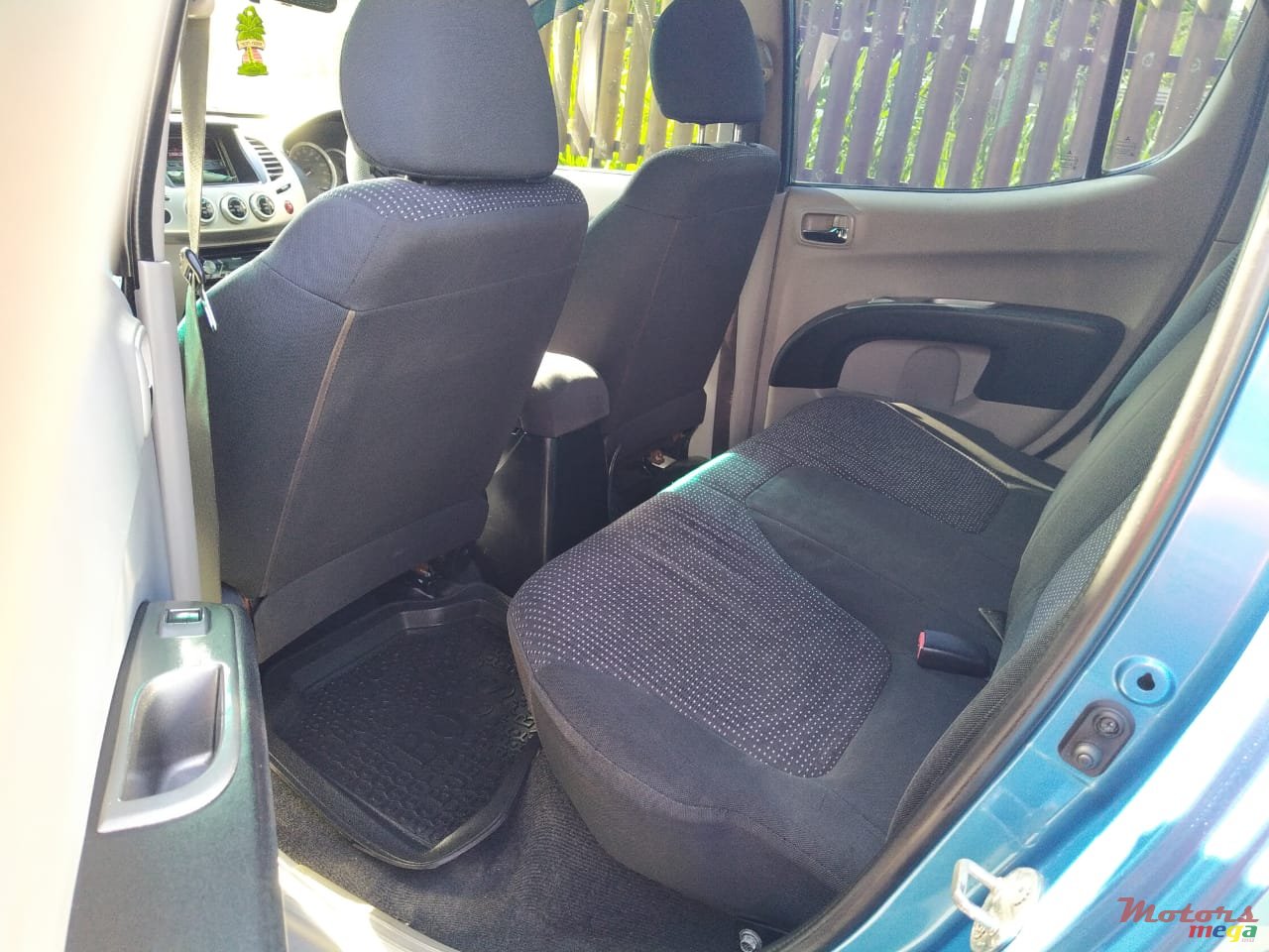 2010' Mitsubishi L 200 Sportero DID photo #6