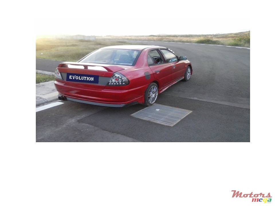1996' Mitsubishi Lancer Evolution photo #1