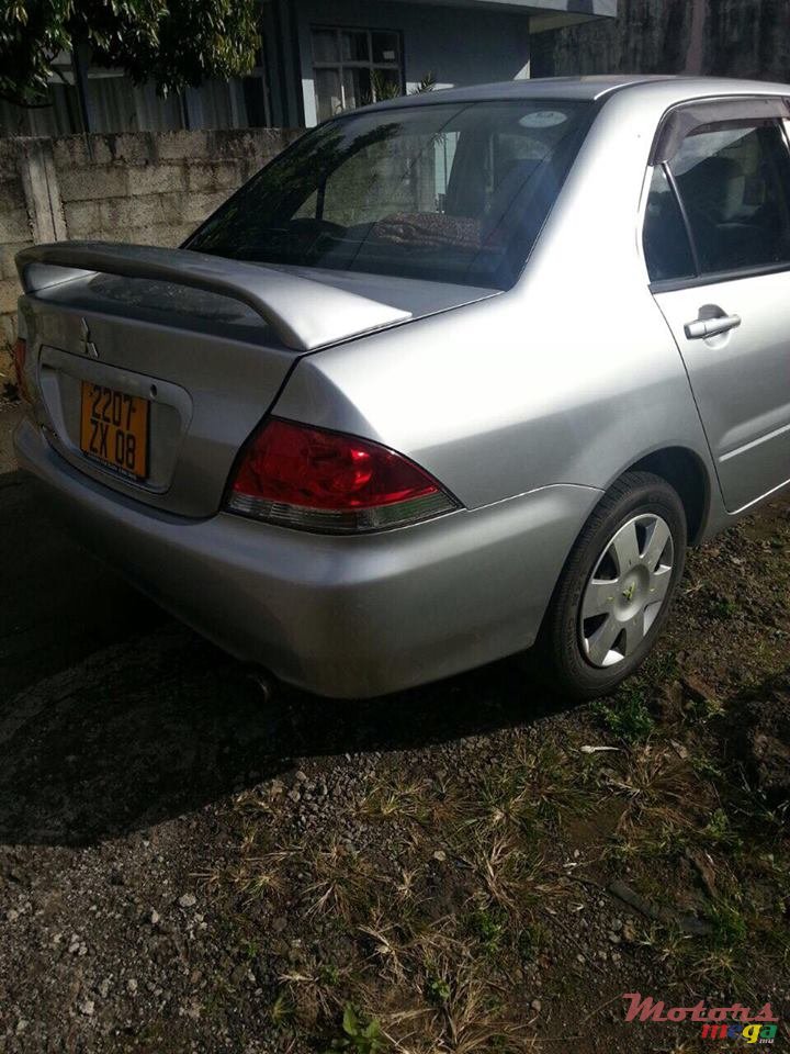 2008' Mitsubishi Lancer photo #4