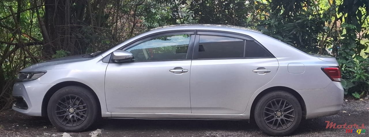 2018' Toyota Allion photo #2