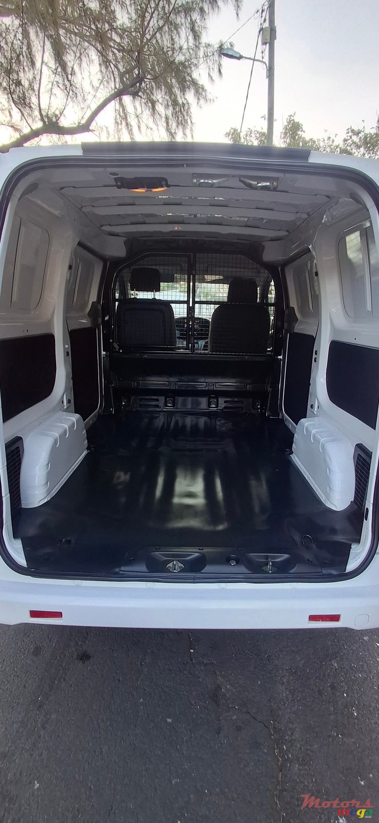 2020' Nissan Cedric photo #4