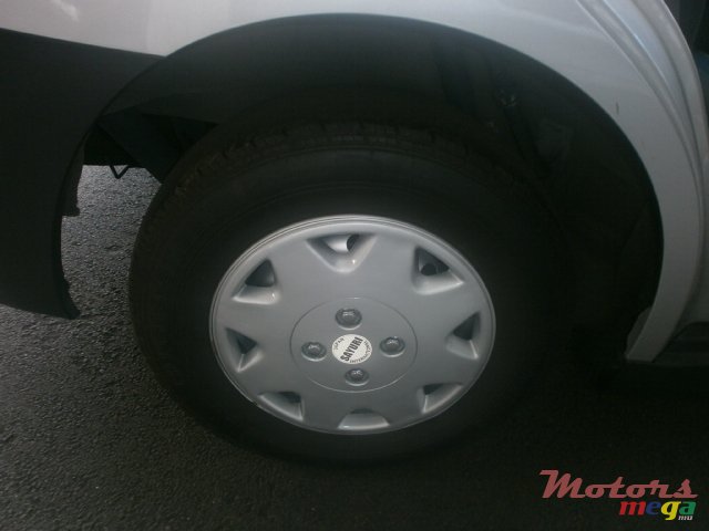 2013' Nissan Wingroad AD-VAN photo #5