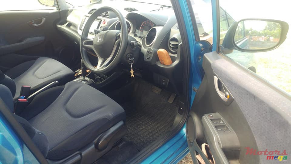 2010' Honda Fit photo #5