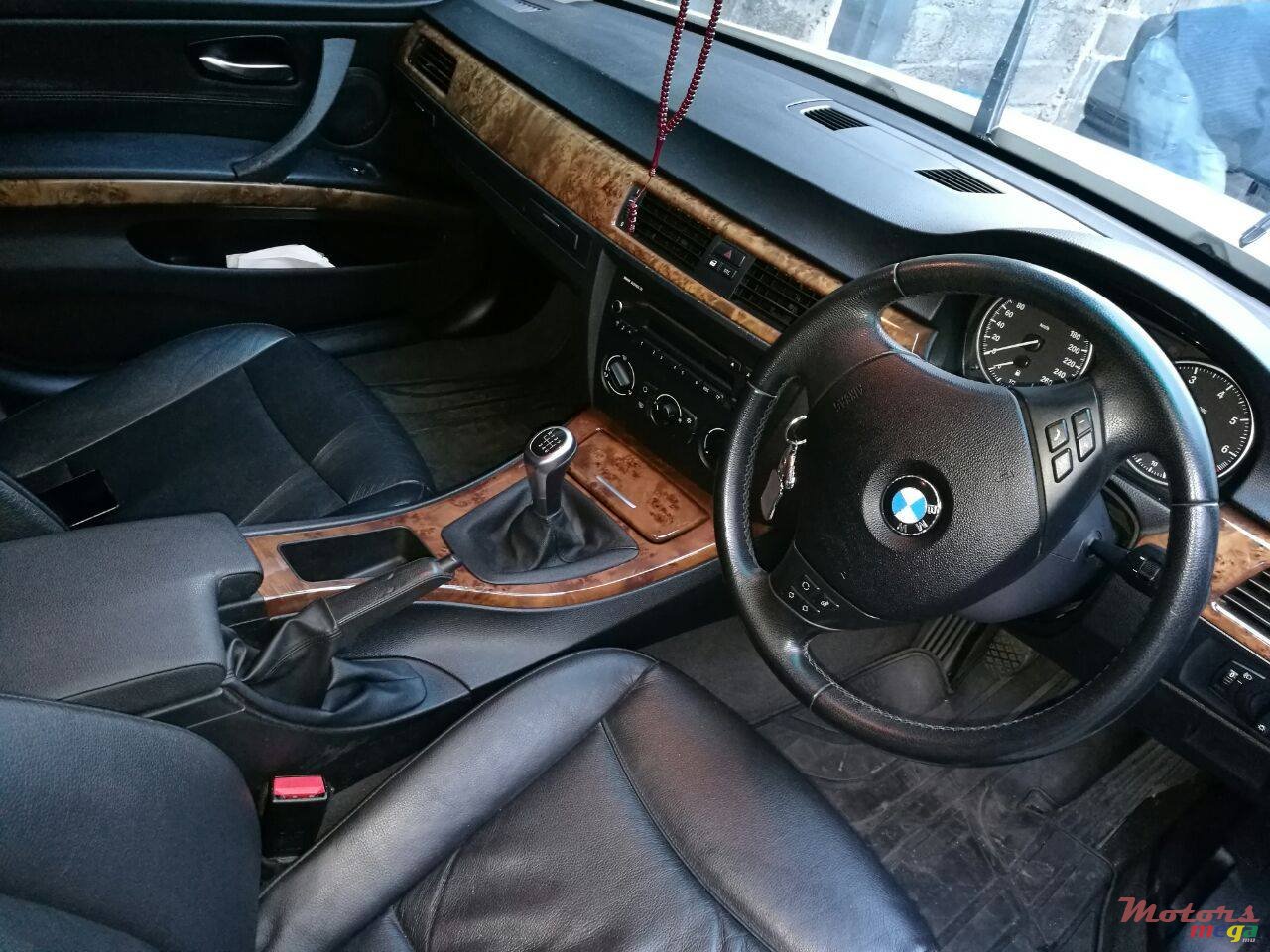 2008' BMW 3 Series photo #3