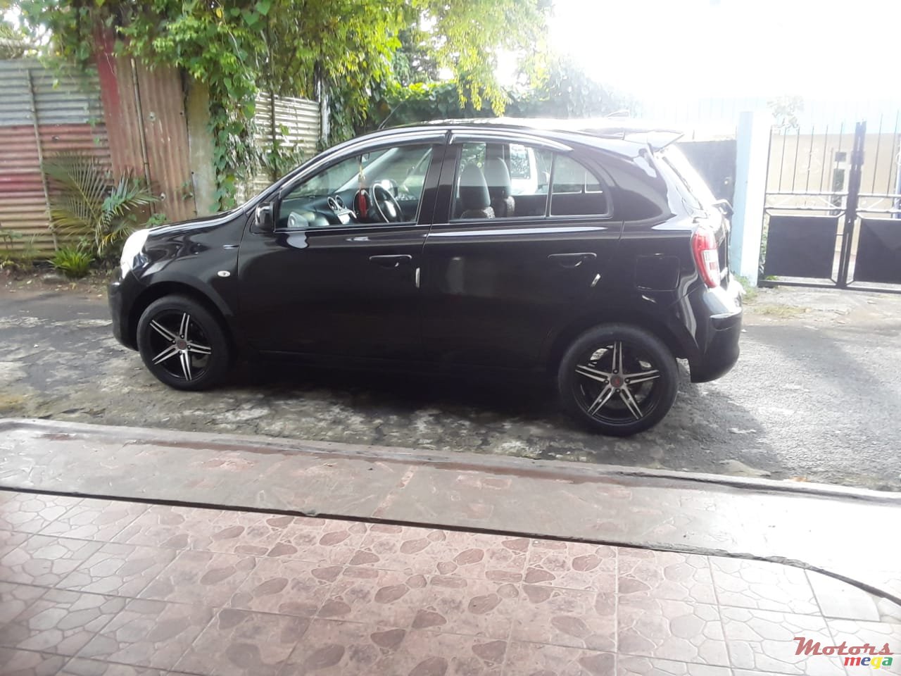 2013' Nissan March photo #3