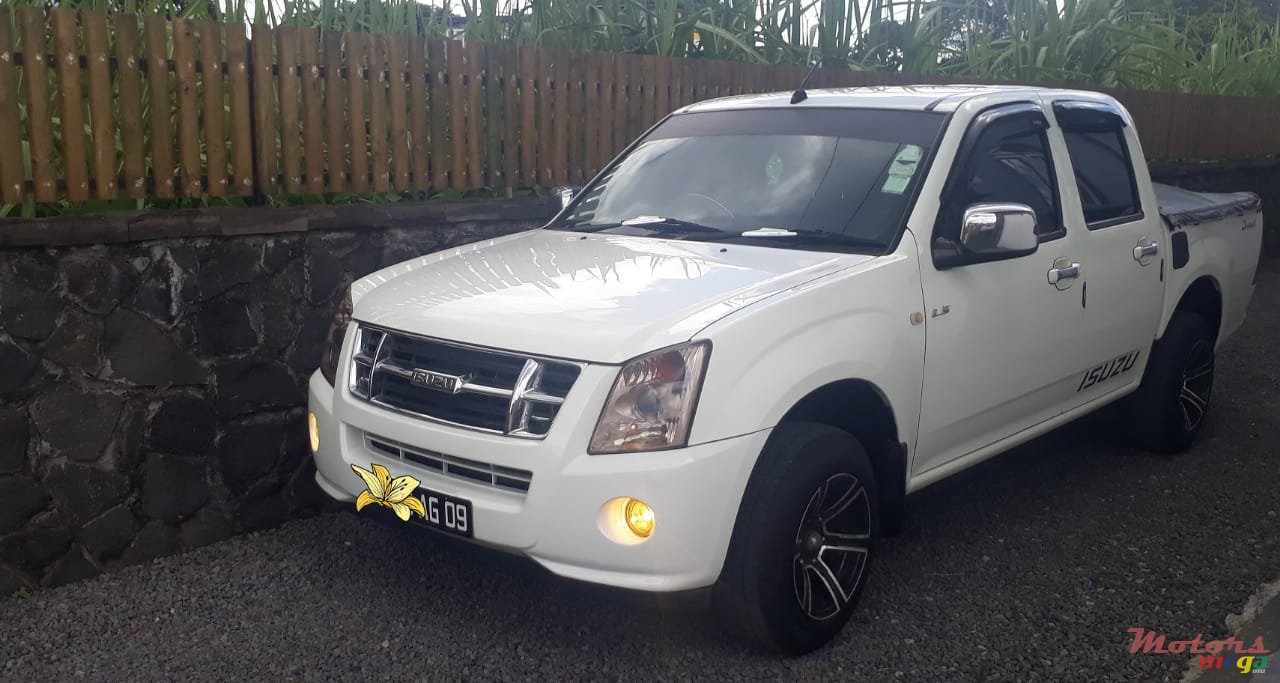 2009' Isuzu D-Max LS turbo photo #1