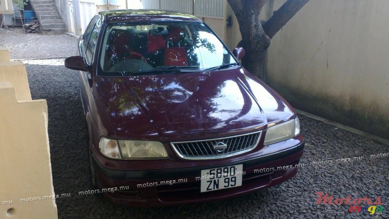 1999' Nissan Sunny photo #1