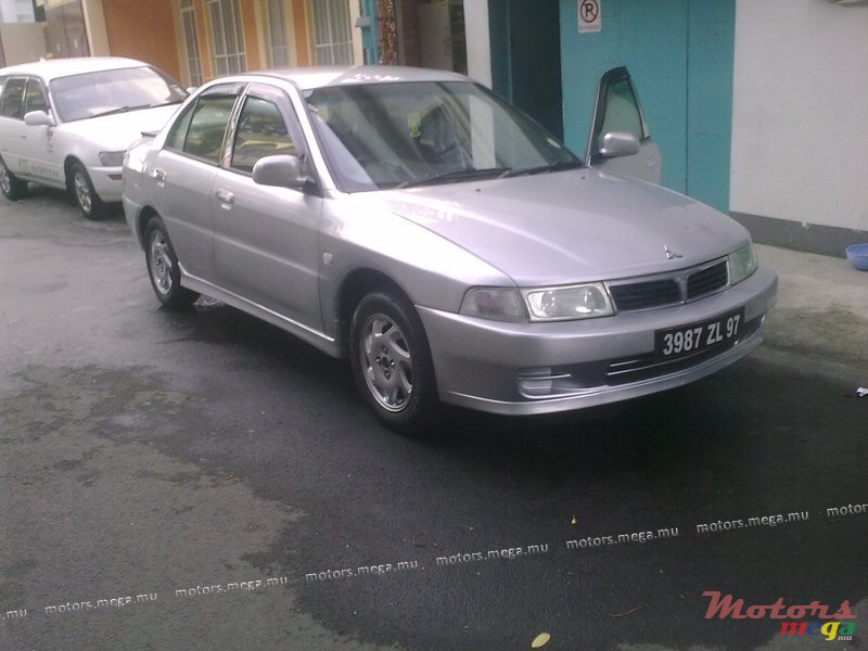 1997' Mitsubishi Lancer jante cosmic photo #1