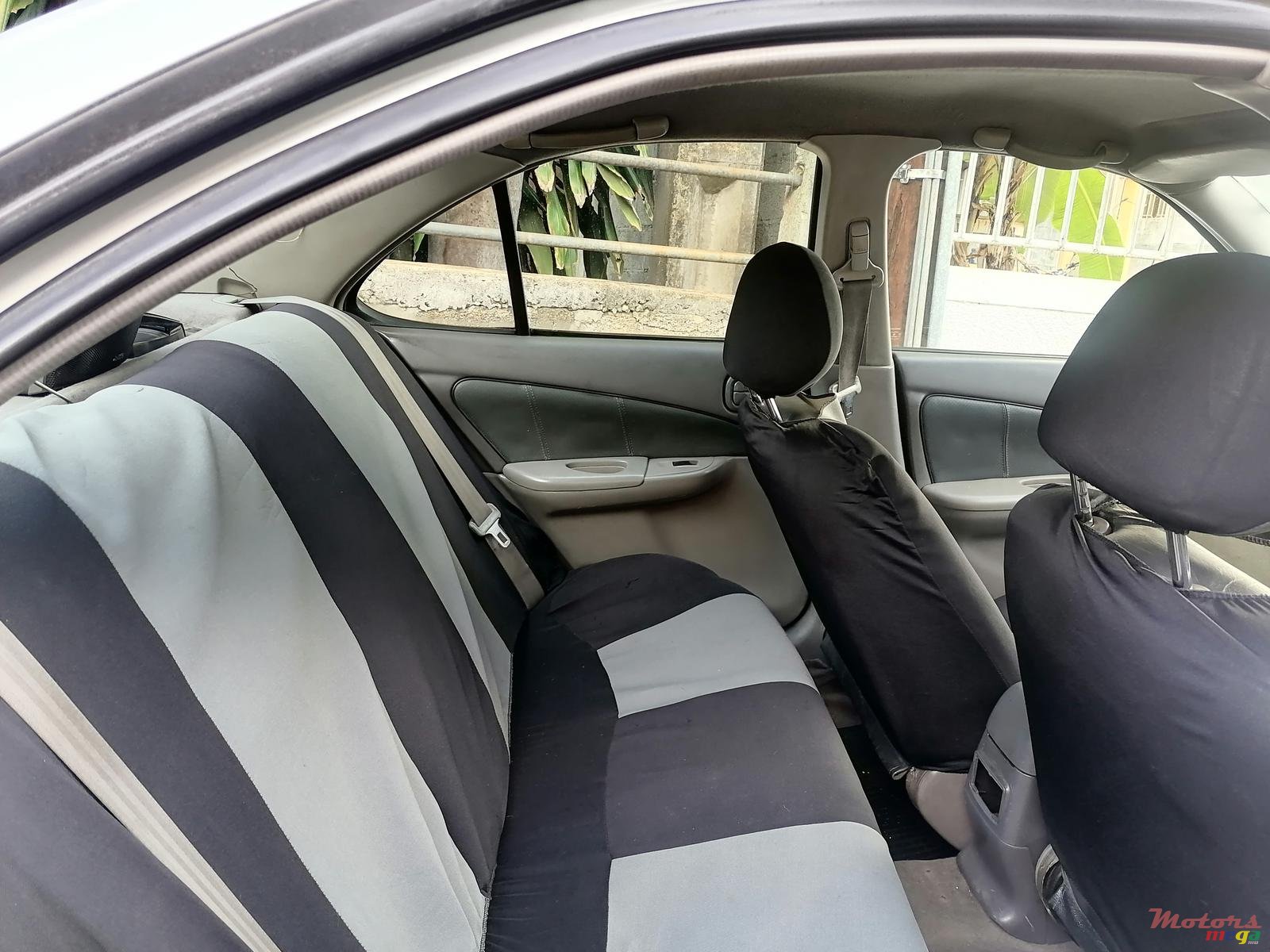 1999' Nissan photo #6