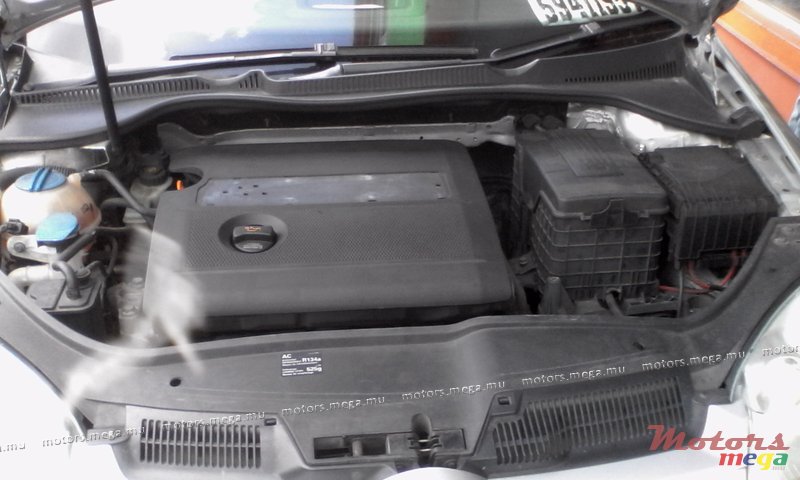 2005' Volkswagen V photo #5