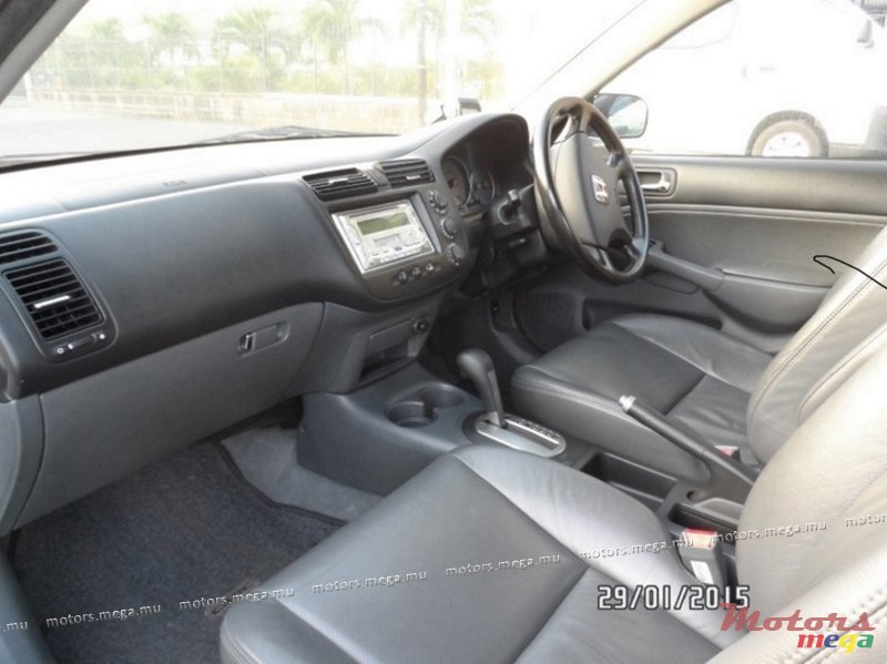 2004' Honda photo #4