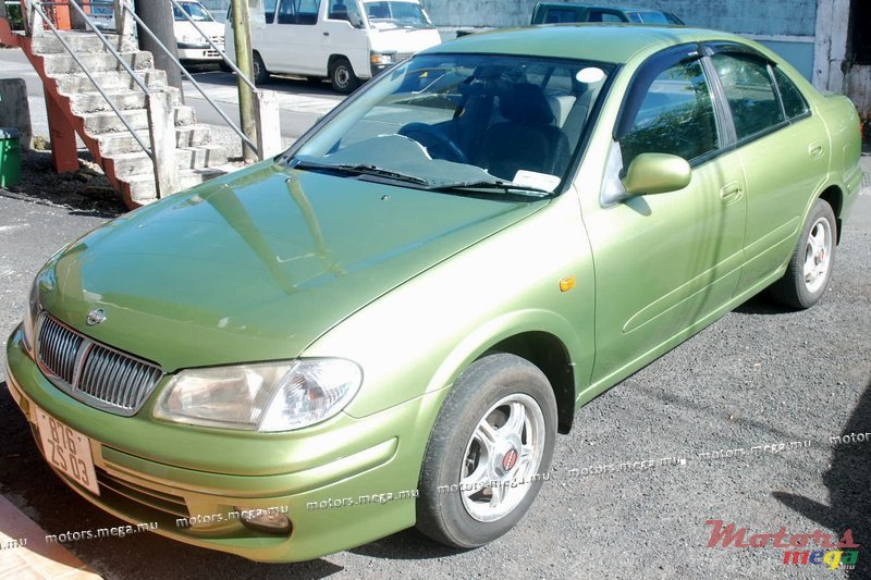 2003' Nissan Sunny photo #2