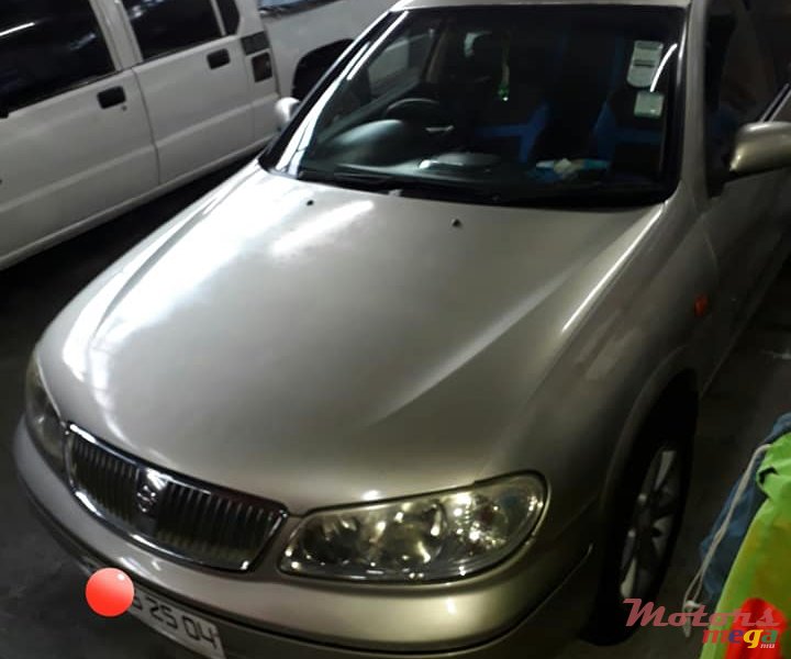 2004' Nissan Sunny N17 photo #4