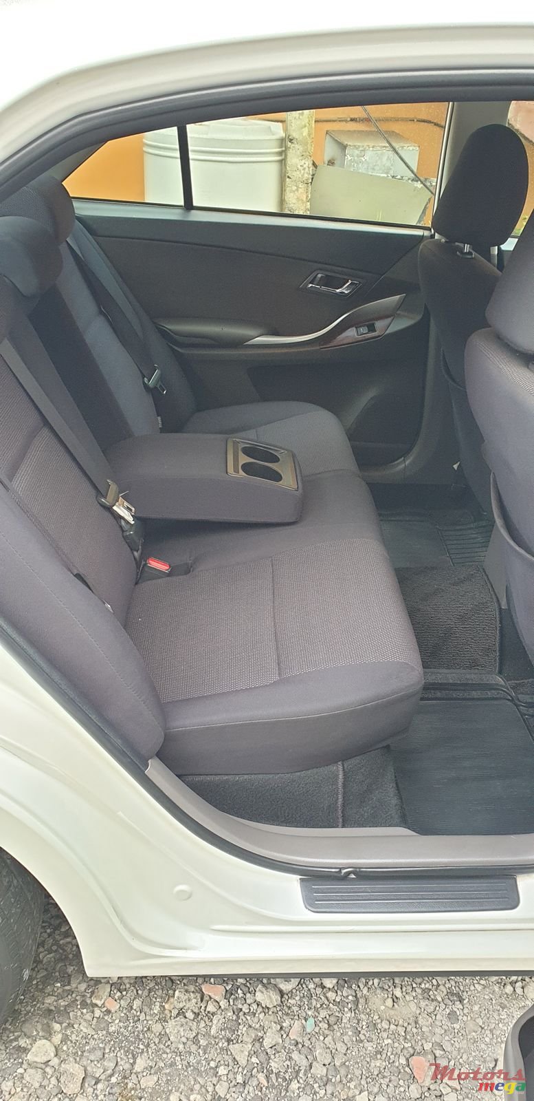 2014' Toyota Allion A15 photo #7