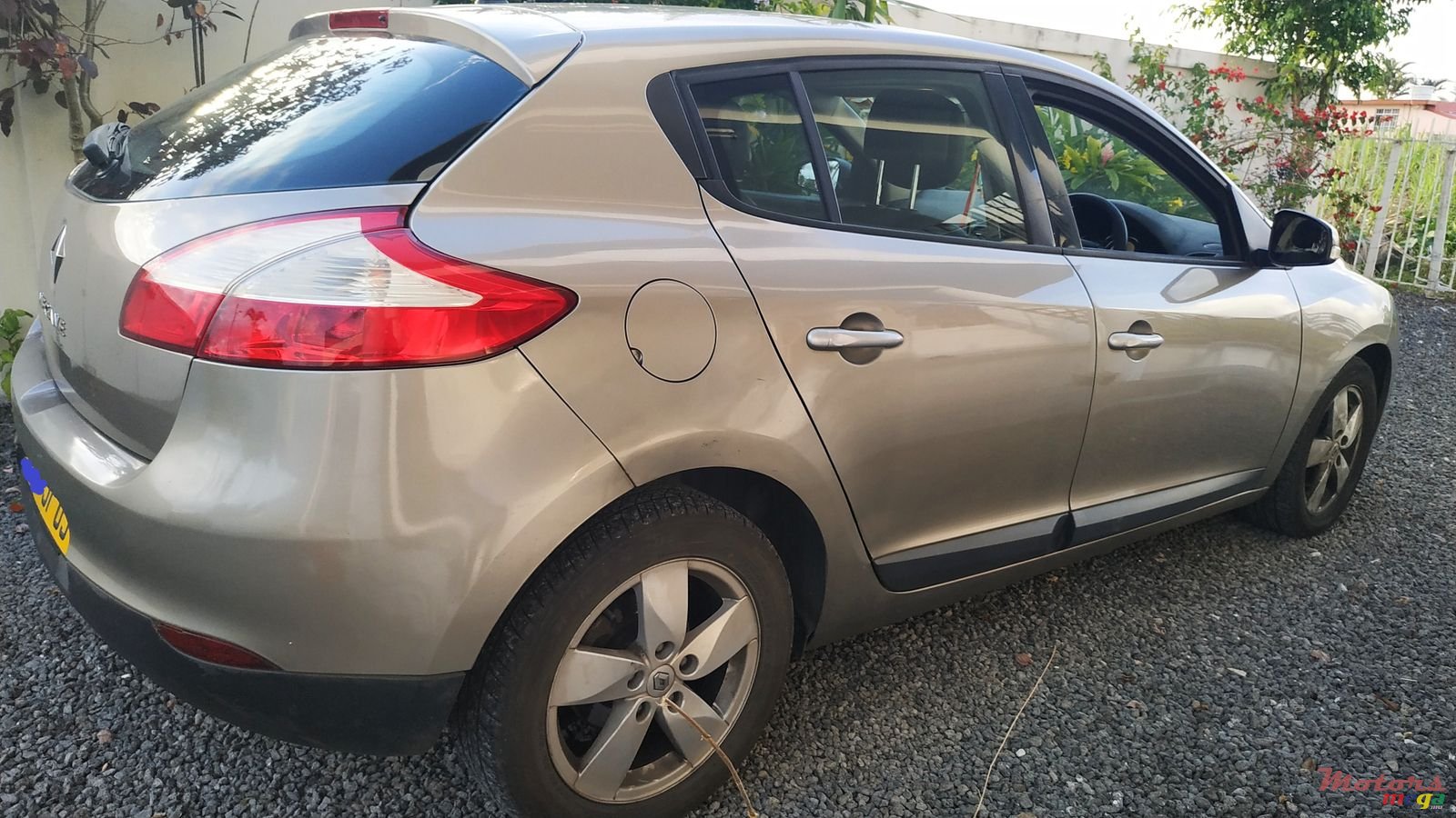 2009' Renault Megane photo #5