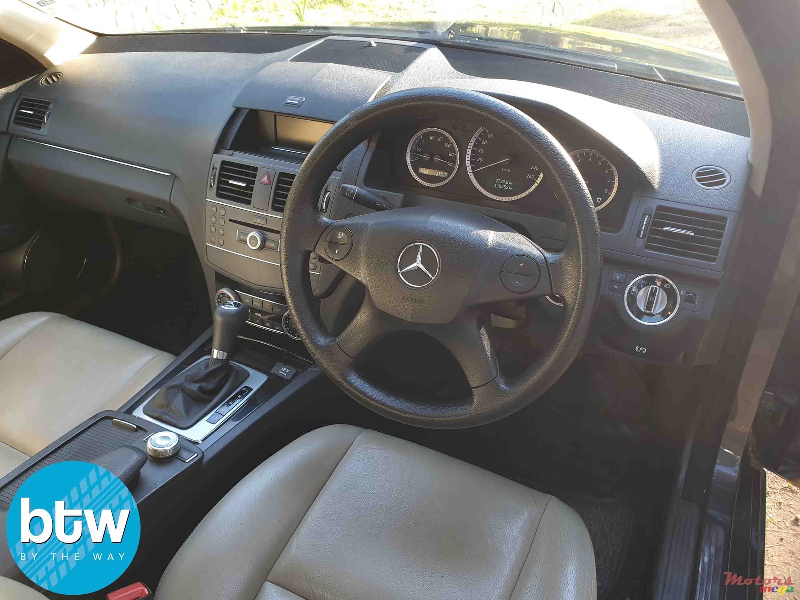 2010' Mercedes-Benz C-Class 180 Blue Efficiency photo #6