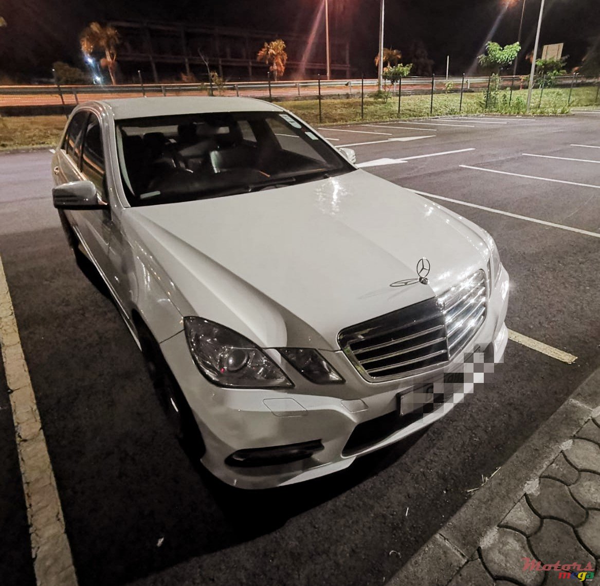 2012' Mercedes-Benz E-Class E250 AMG photo #2