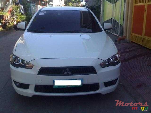 2010' Mitsubishi Lancer X photo #1