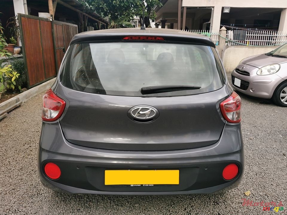 2019' Hyundai i10 Grand photo #3