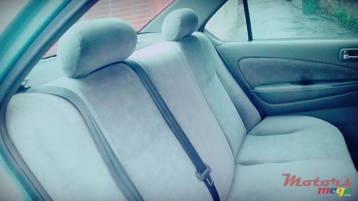 1998' Toyota Prius photo #5