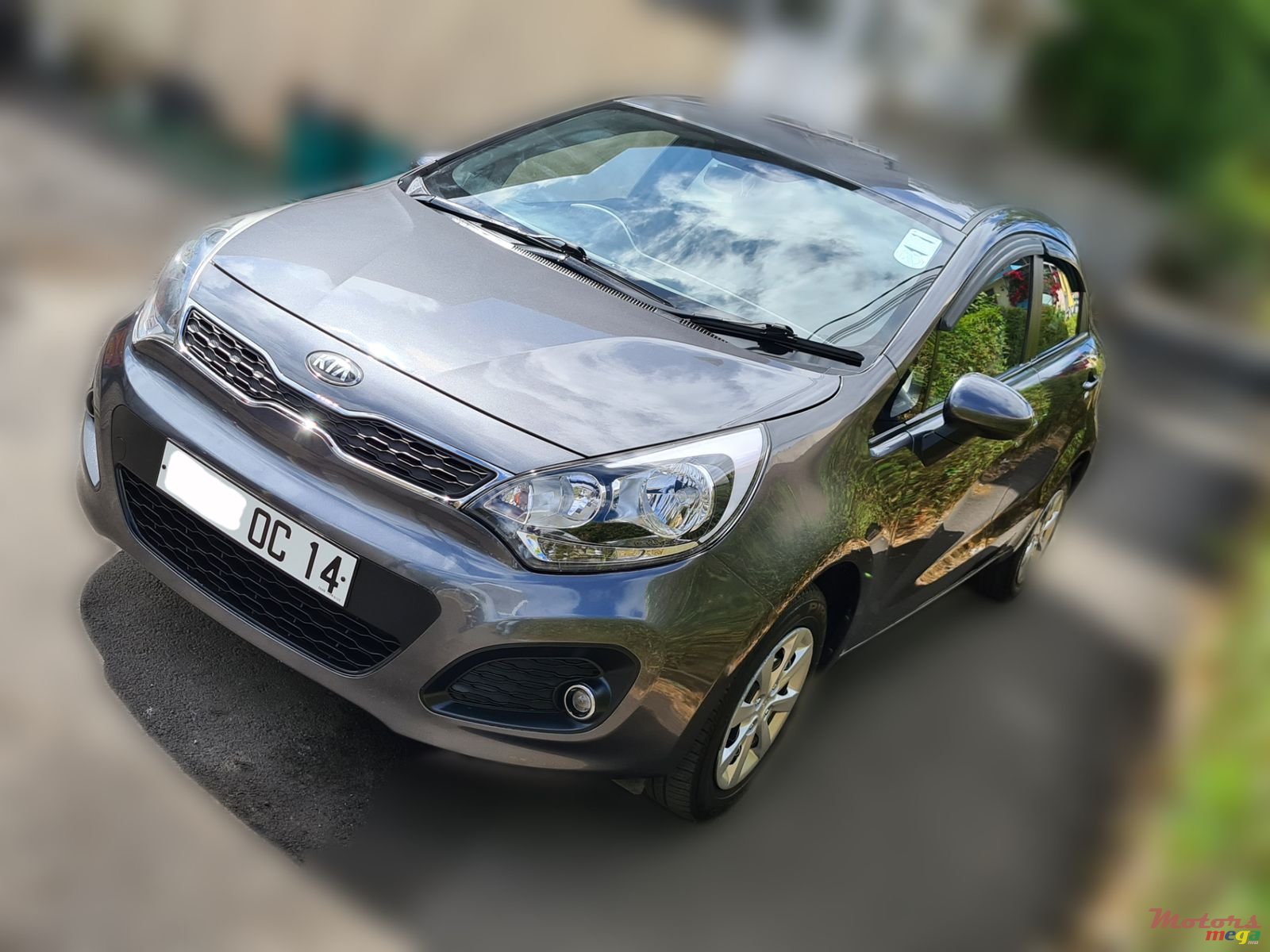 2014' Kia Rio AUTOMATIC hatchback for sale. VacoasPhoenix, Mauritius