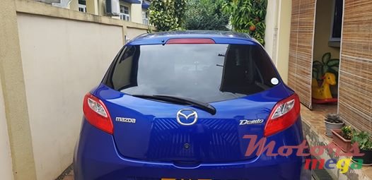 2009' Mazda Demio photo #1