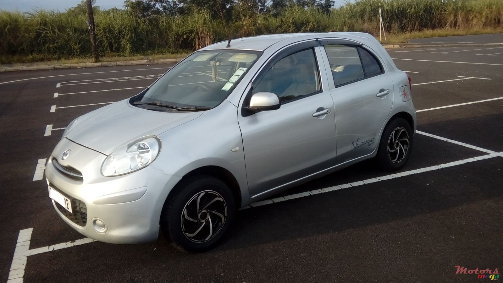 2012' Nissan March photo #2