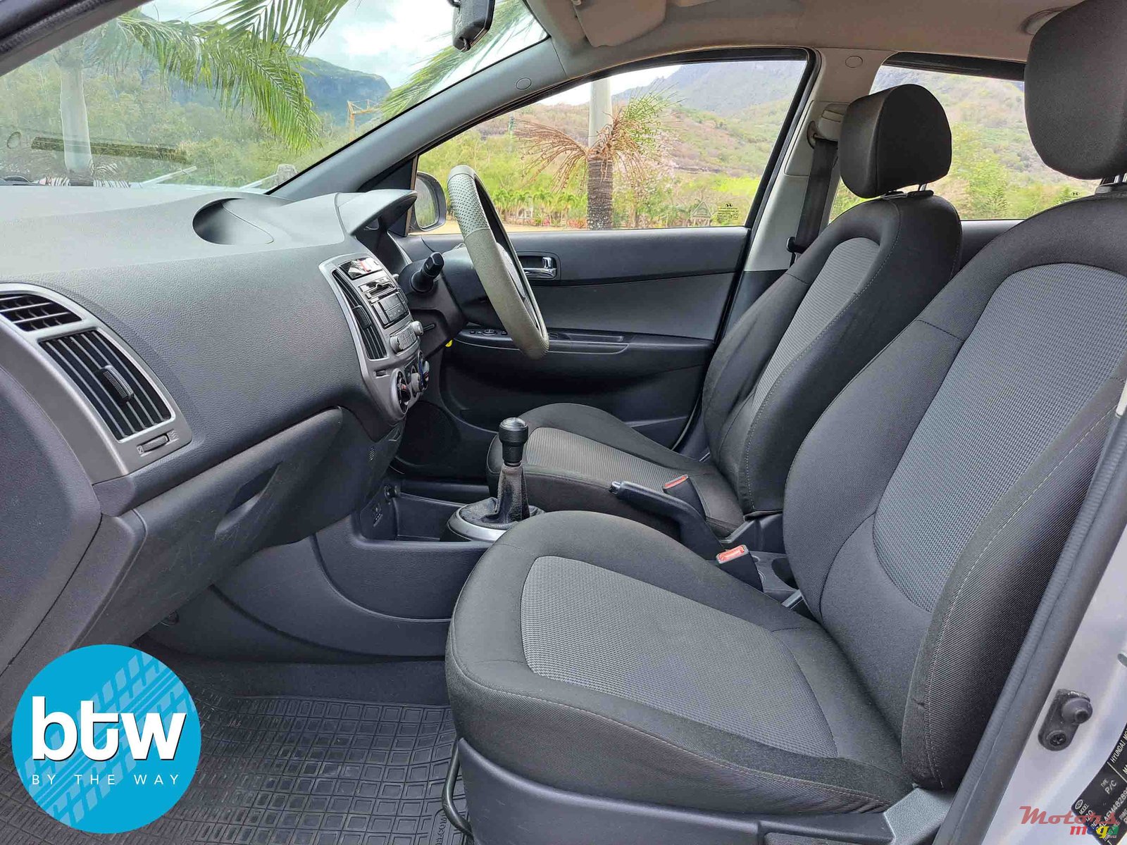 2015' Hyundai i20 photo #5