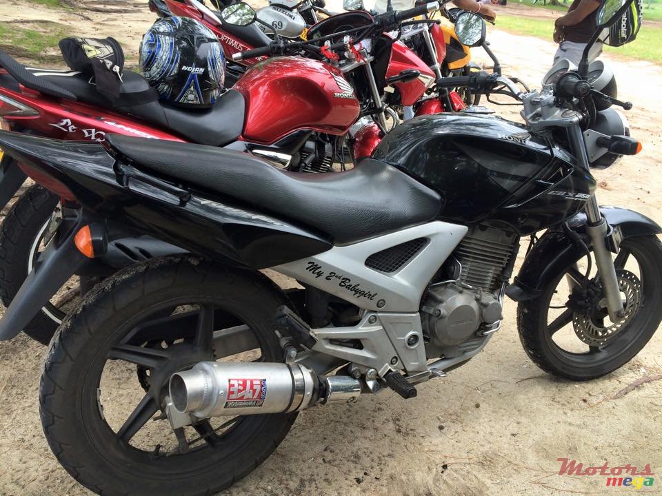 2010' Honda CBX Twister, yoshimura exhaust photo #2