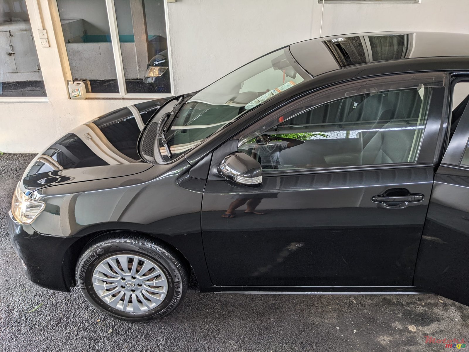 2010' Toyota Allion photo #5