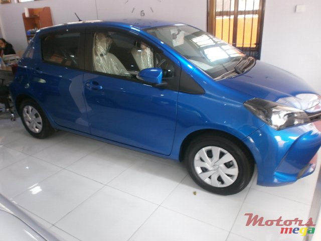 2014' Toyota Vitz vista photo #7