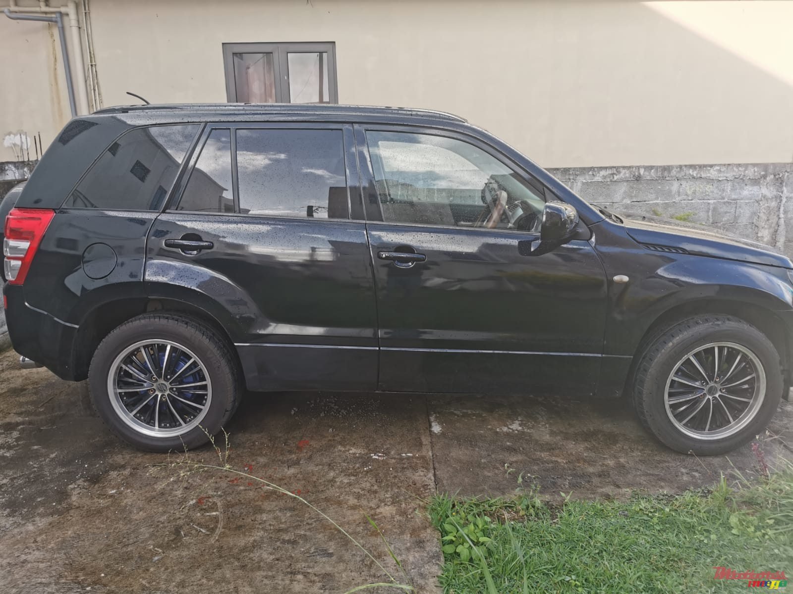 2008' Suzuki Grand Vitara photo #2