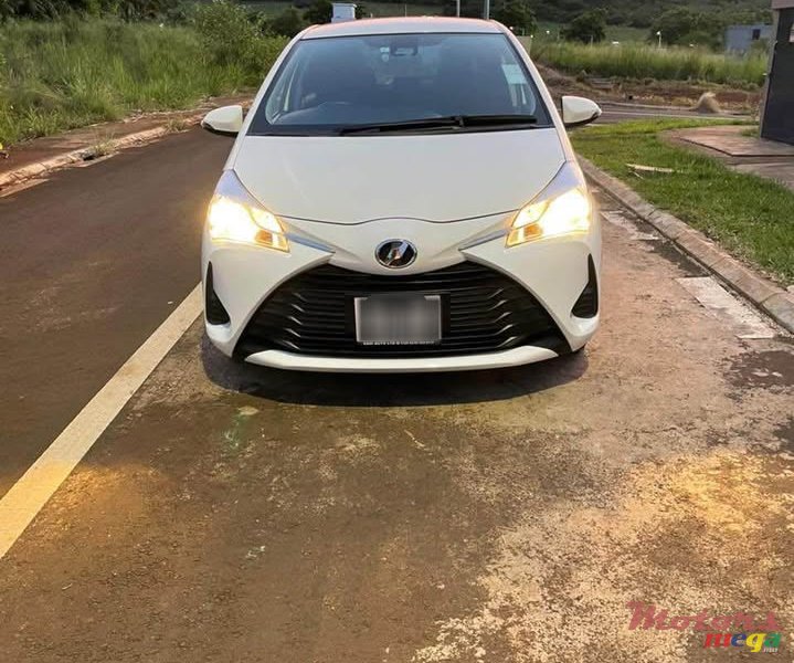 2019' Toyota Vitz photo #1