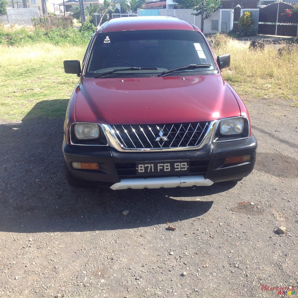 1999' Mitsubishi L 200 photo #2