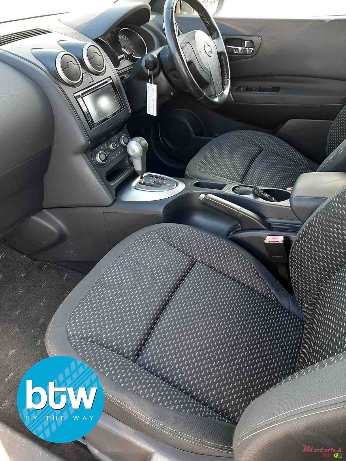 2011' Nissan Qashqai photo #5