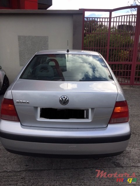2001' Volkswagen Bora photo #5